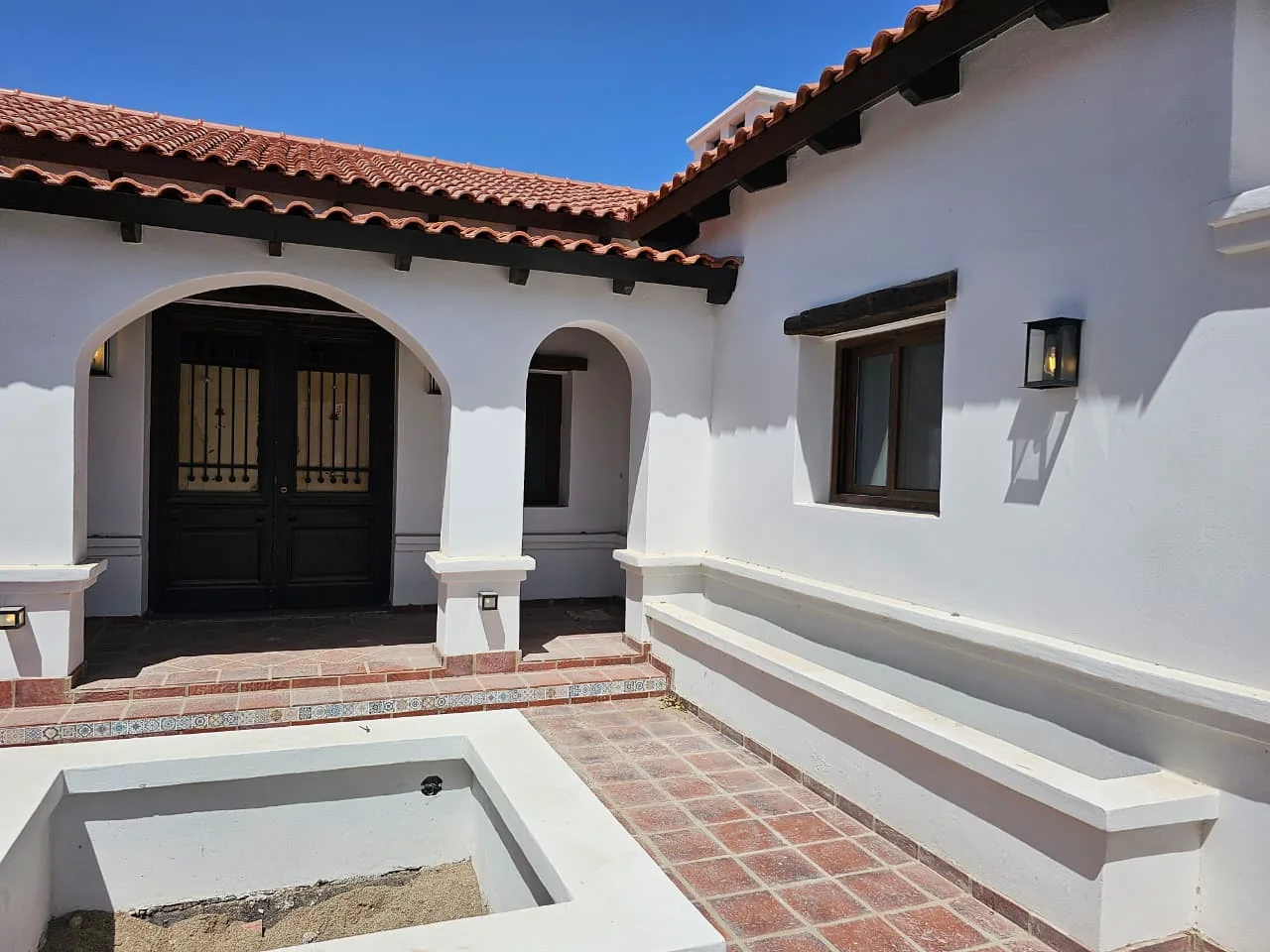 Vivienda 7 Soles · patio real construido